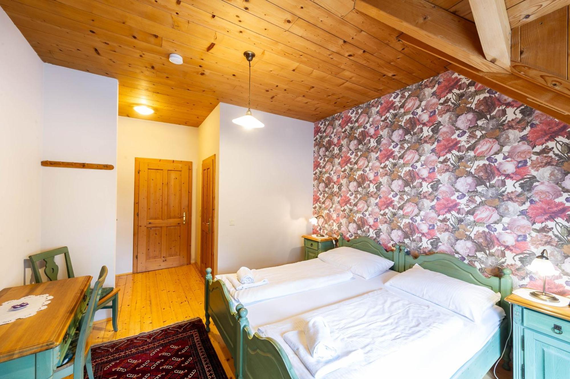 Stoffbauer Gmbh Hotel Грац Екстериор снимка